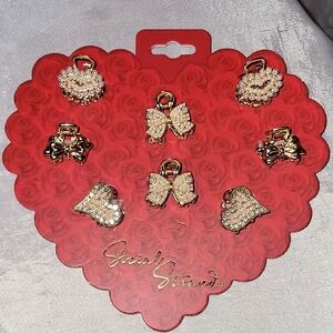 Bow, Heart Gold and Pearl Hair Clips Set Brand New LP